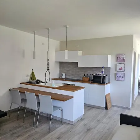 La Casa Di Erika - Bebele In